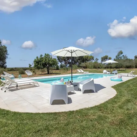 Terrace In Fioretta Your Countryside Escape With Shared Pool Near Alghero Vakantiehuis *