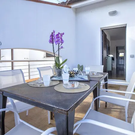 Vakantiehuis Terrace In Fioretta Your Countryside Escape With Shared Pool Near Alghero